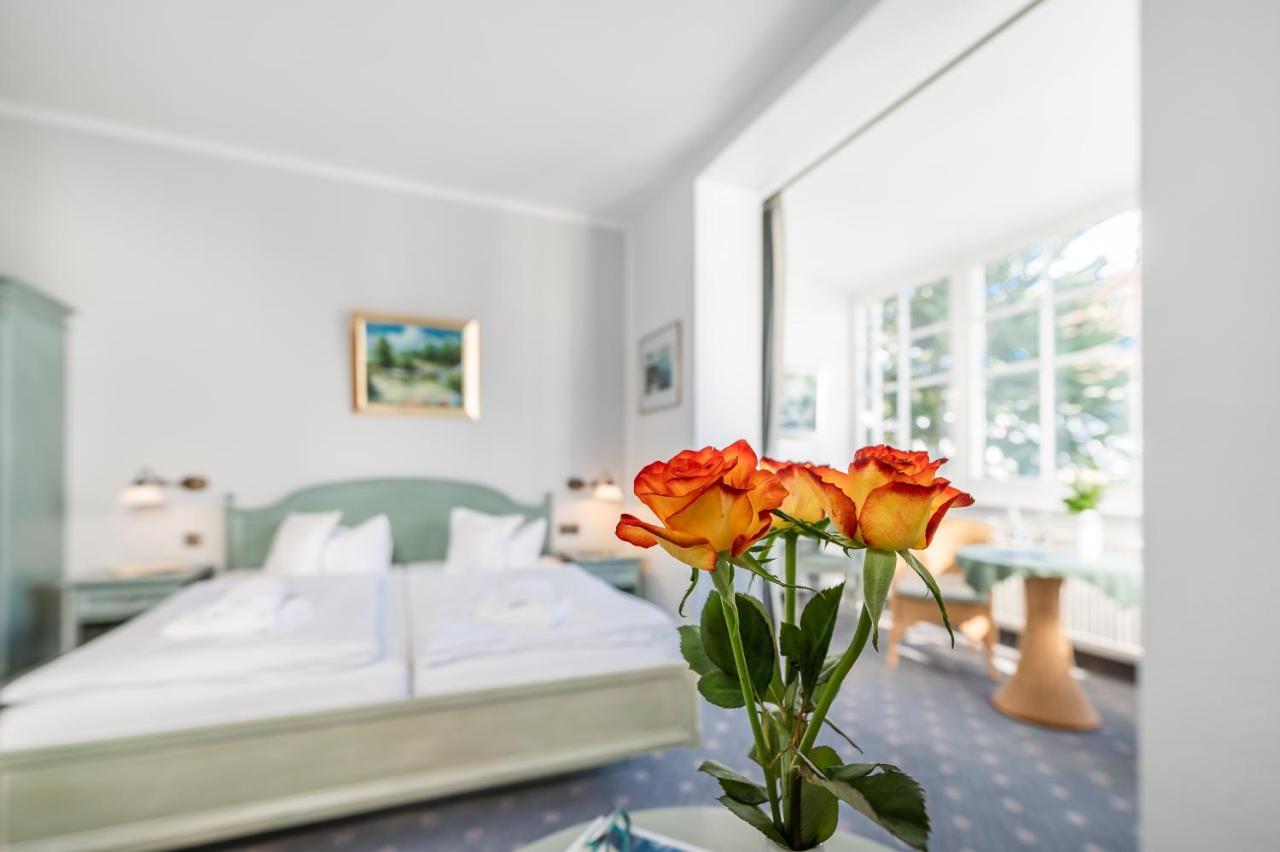 Hotel Villa Neander บินซ์ ภายนอก รูปภาพ