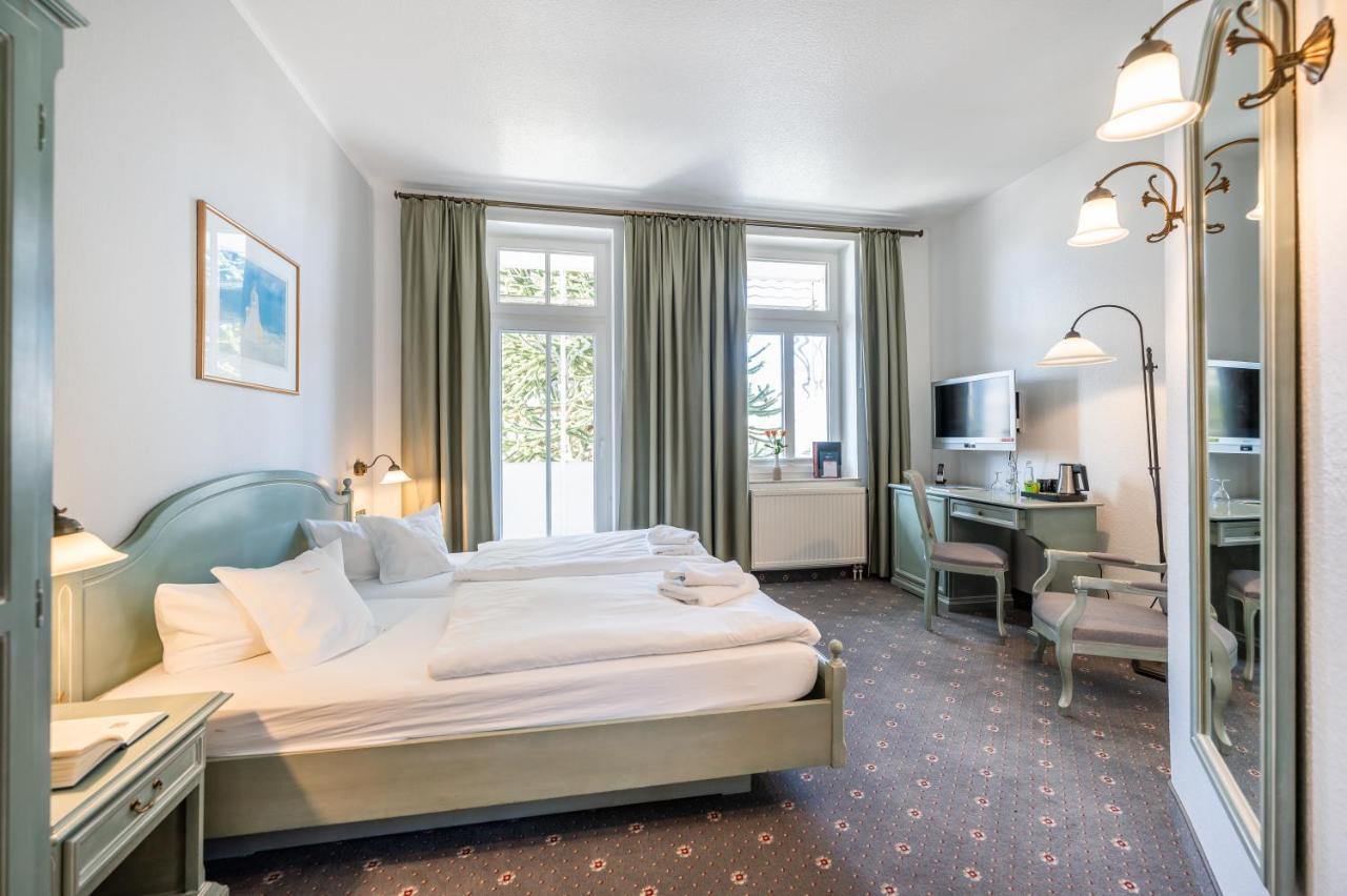 Hotel Villa Neander บินซ์ ภายนอก รูปภาพ