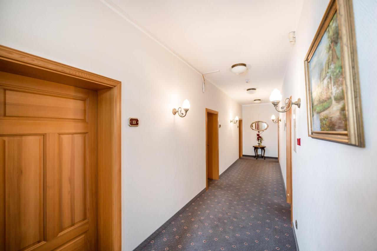 Hotel Villa Neander บินซ์ ภายนอก รูปภาพ